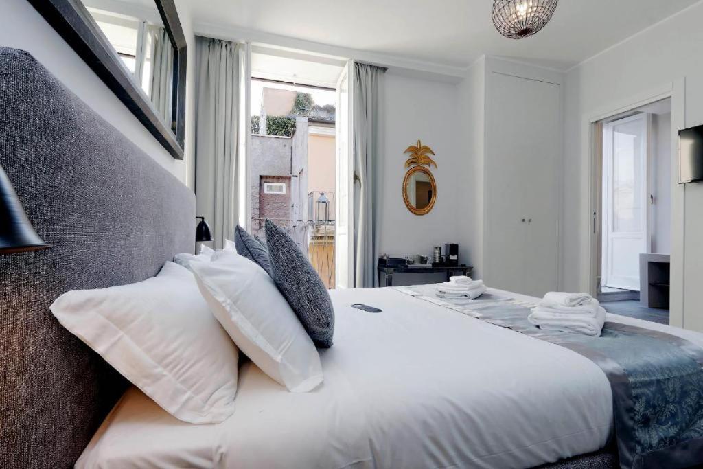 Boutique Suites Della Croce Rom Exteriör bild